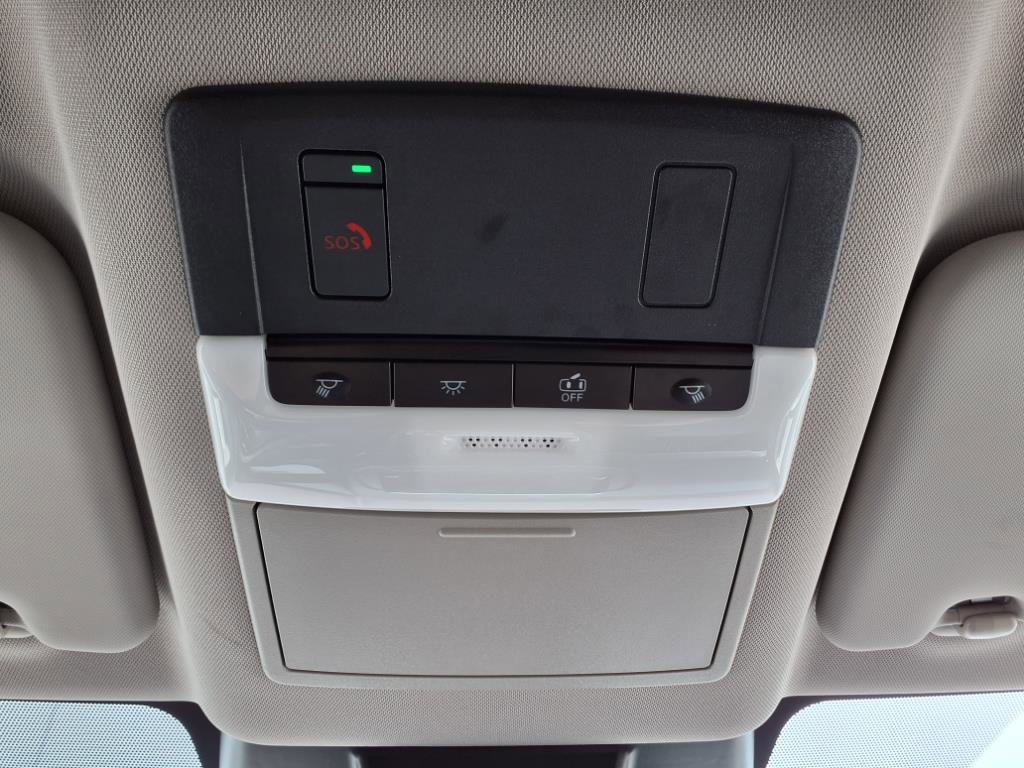 Used 2023 Nissan Rogue SV image 33