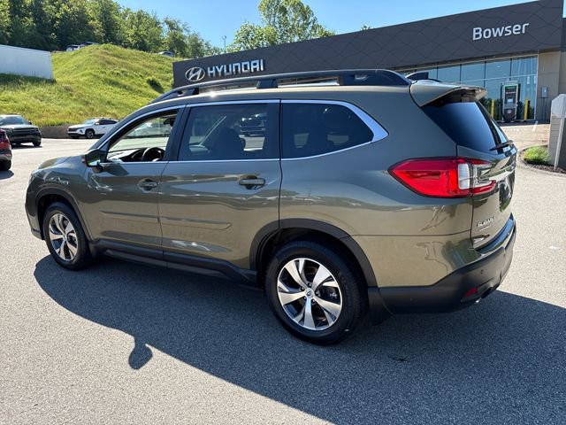 Used 2023 Subaru Ascent Premium w/ Convenience Package AWD/4WD image 3