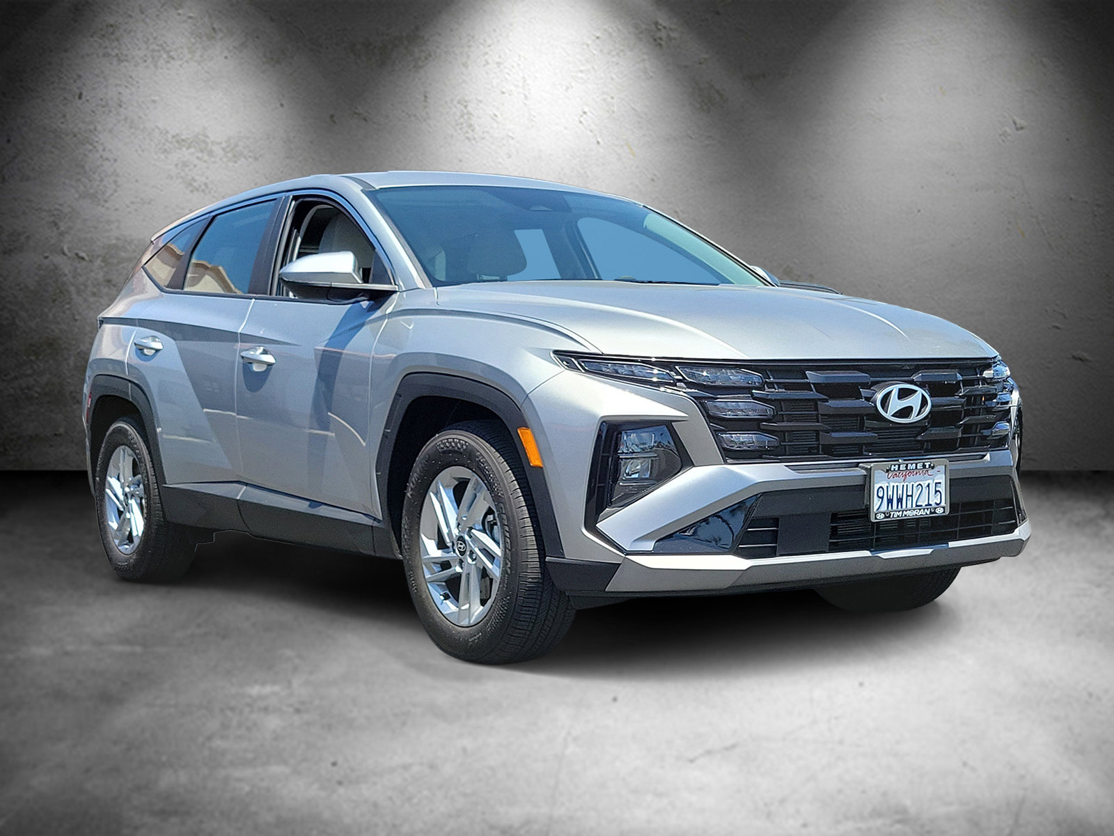Certified 2025 Hyundai Tucson SE FWD image 2
