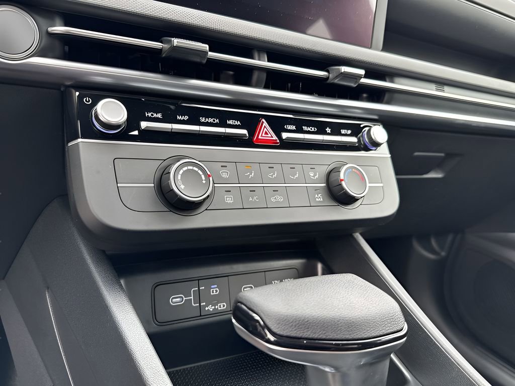 New 2025 Hyundai Santa Cruz SE image 16