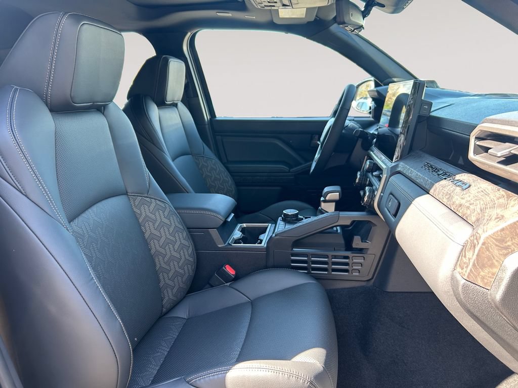 New 2026 Toyota Tacoma Limited AWD/4WD image 15