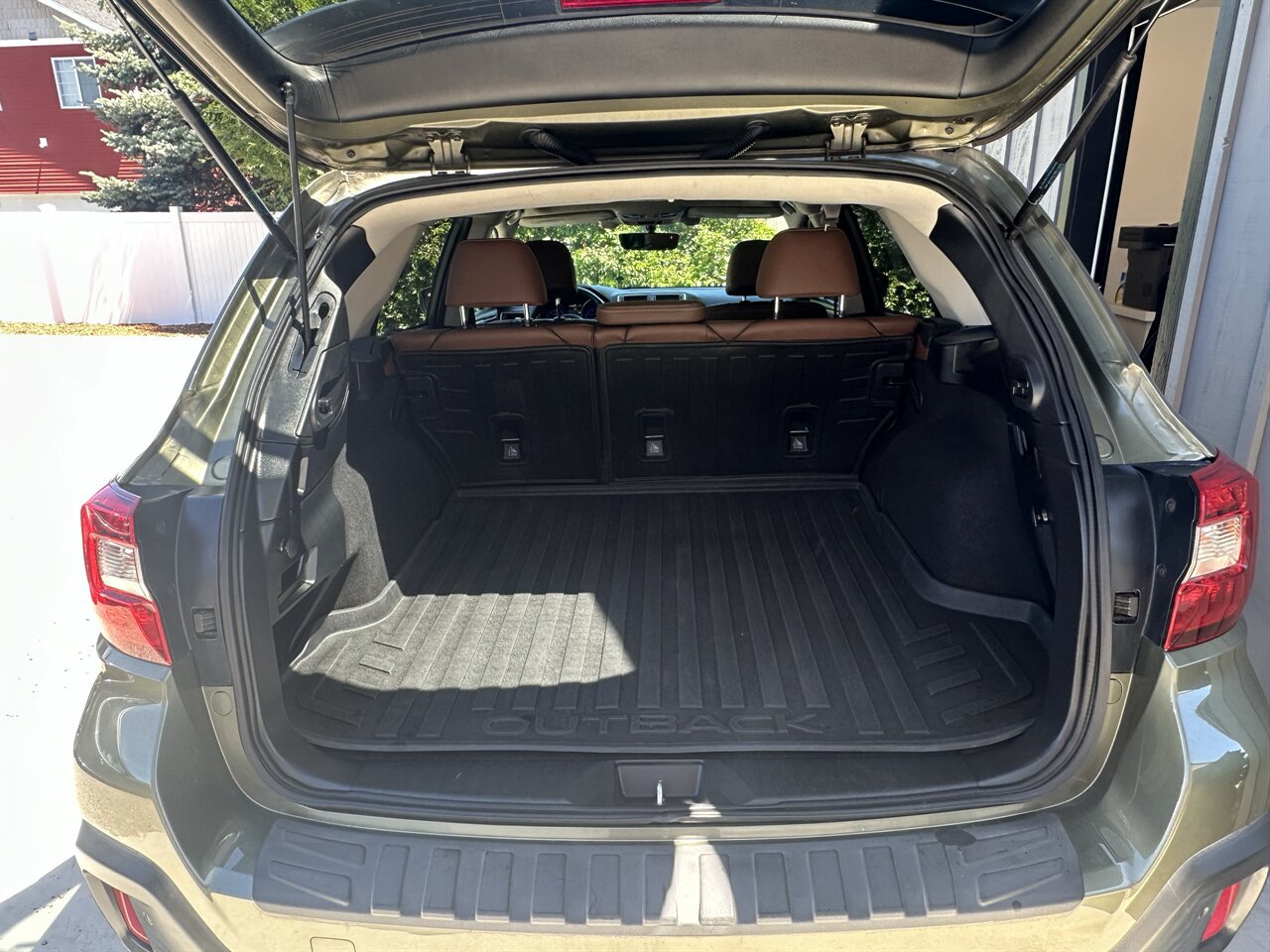 Used 2019 Subaru Outback 2.5i Touring w/ Popular Package #3A AWD/4WD image 43
