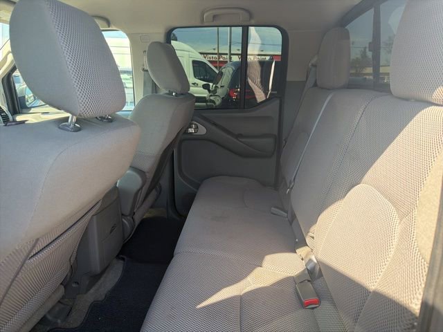 Used 2014 Nissan Frontier SV w/ SV Value Truck Package image 8