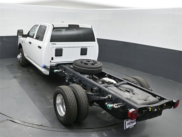 New 2026 RAM 3500 Tradesman w/ Chrome Appearance Group image 33
