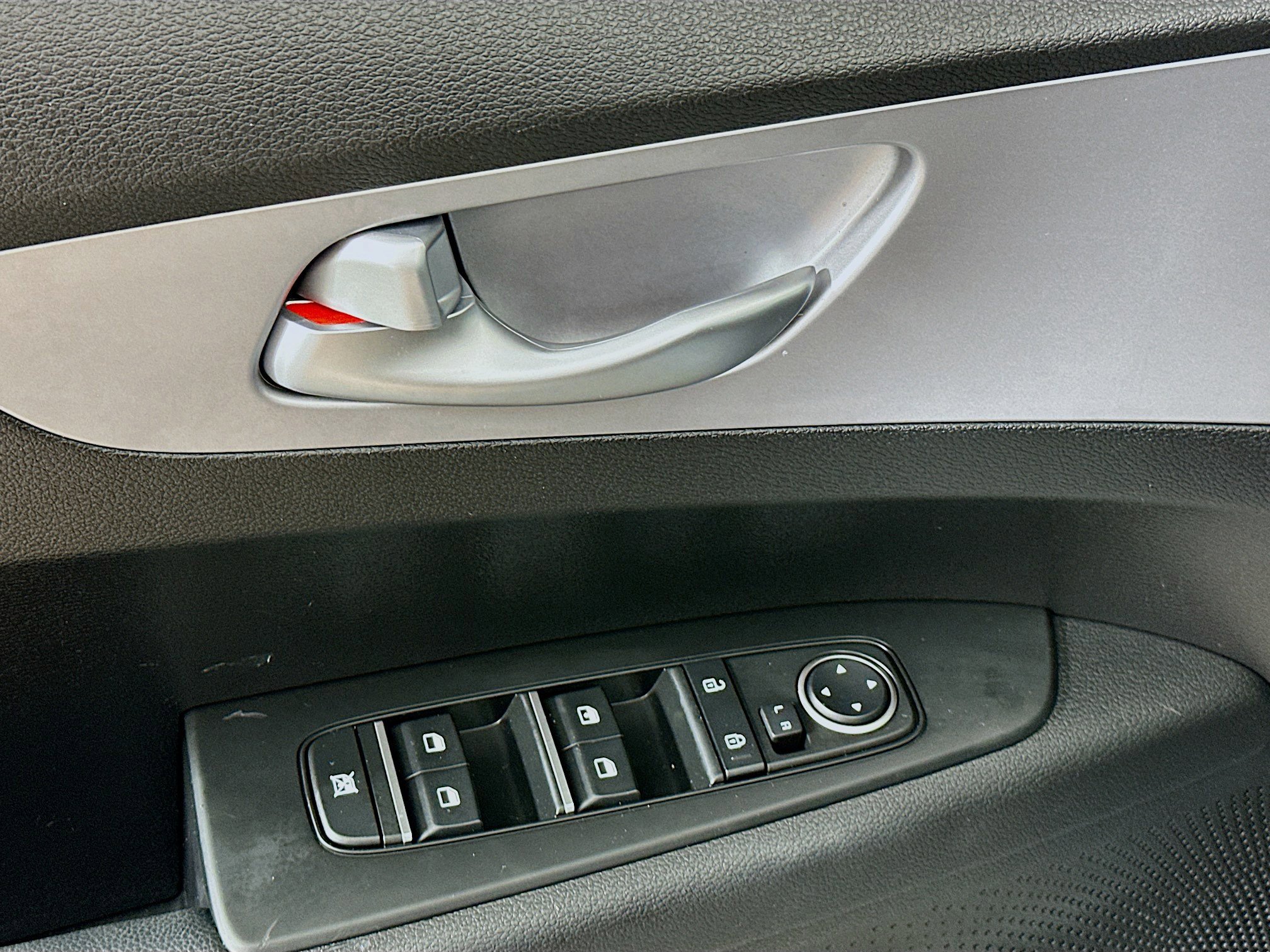 Used 2023 Kia Forte LXS image 15