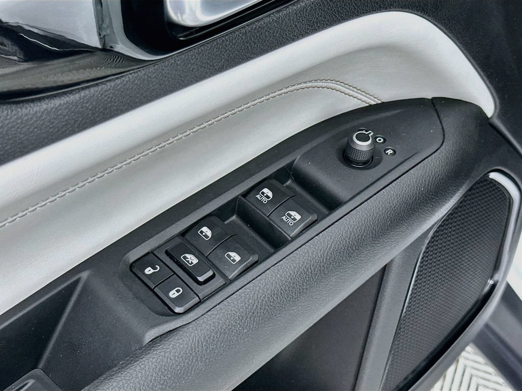 Certified 2023 Jeep Compass Limited AWD/4WD image 26