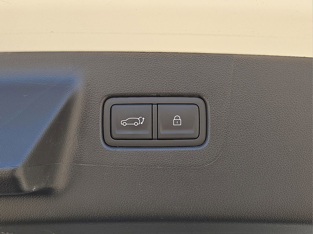 Used 2026 Hyundai Santa Fe SEL image 14