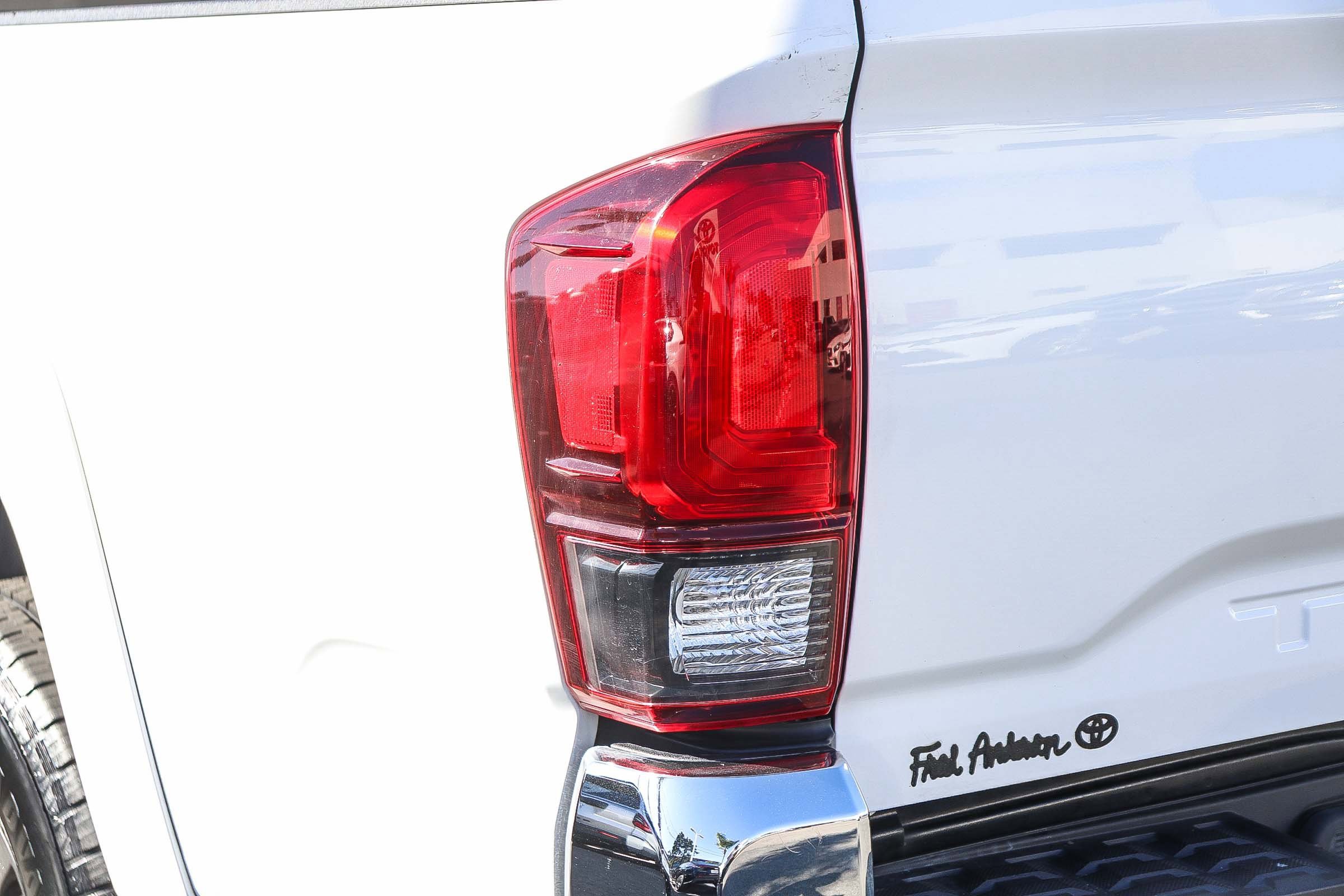 Certified 2020 Toyota Tacoma SR5 image 12