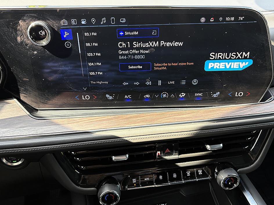 Used 2025 Chevrolet Suburban Z71 w/ Comfort Package image 25