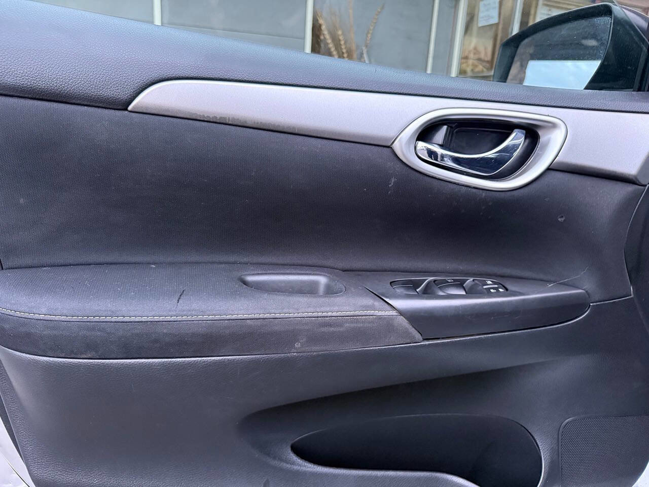 Used 2015 Nissan Sentra S FWD image 34