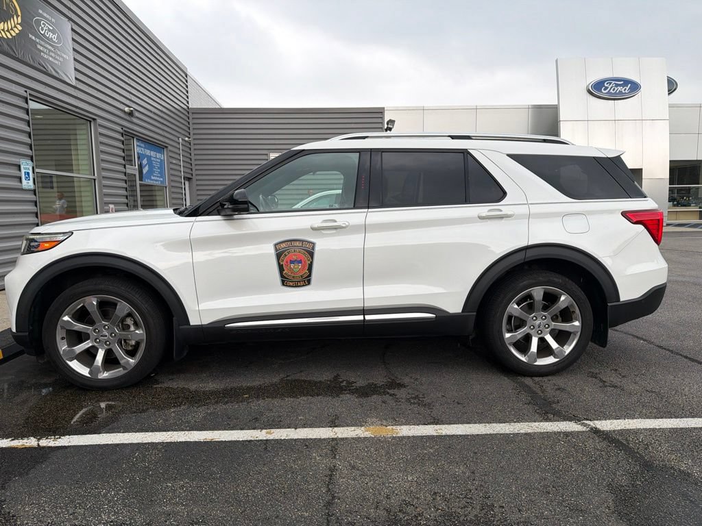 Used 2020 Ford Explorer Platinum w/ Premium Technology Package AWD/4WD image 4