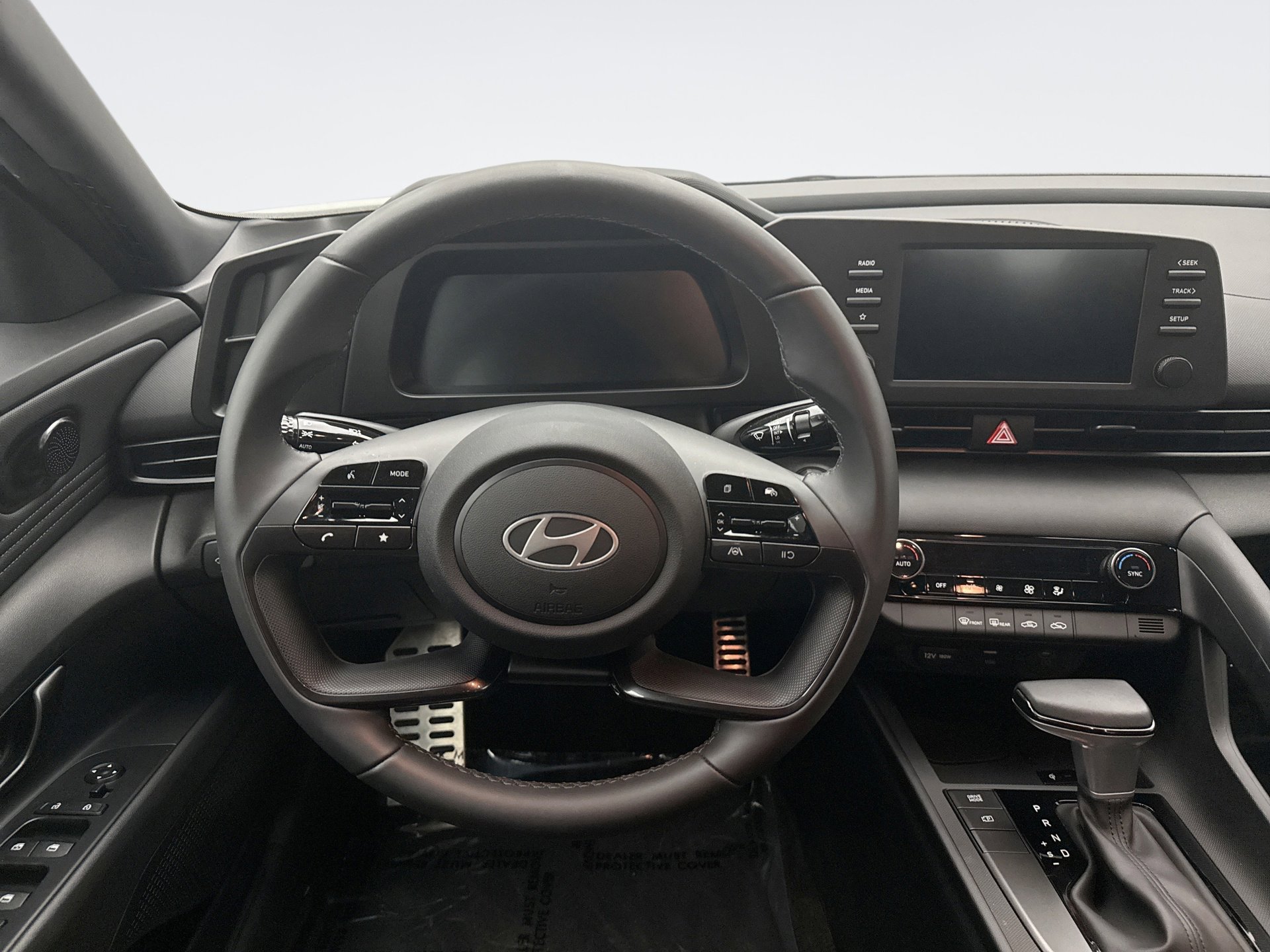 Used 2025 Hyundai Elantra Sport image 12