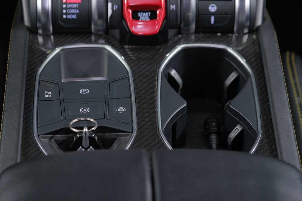 Used 2021 Lamborghini Urus image 62