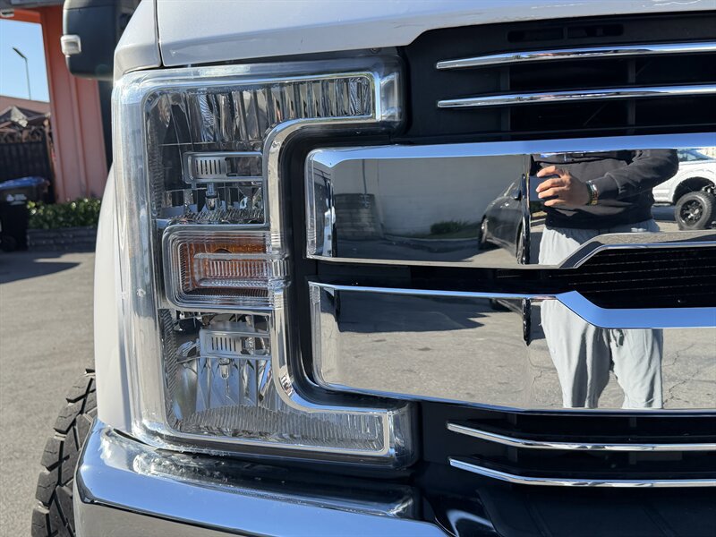Used 2017 Ford F350 Lariat w/ FX4 Off-Road Package image 4