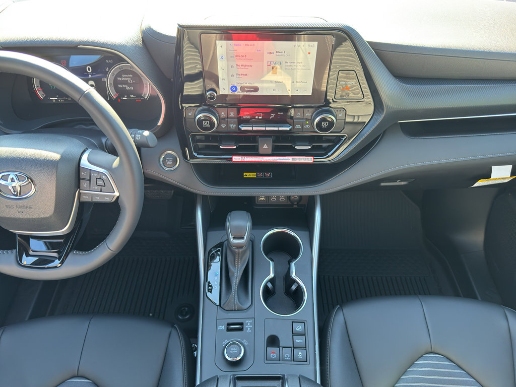 New 2025 Toyota Highlander XSE image 12