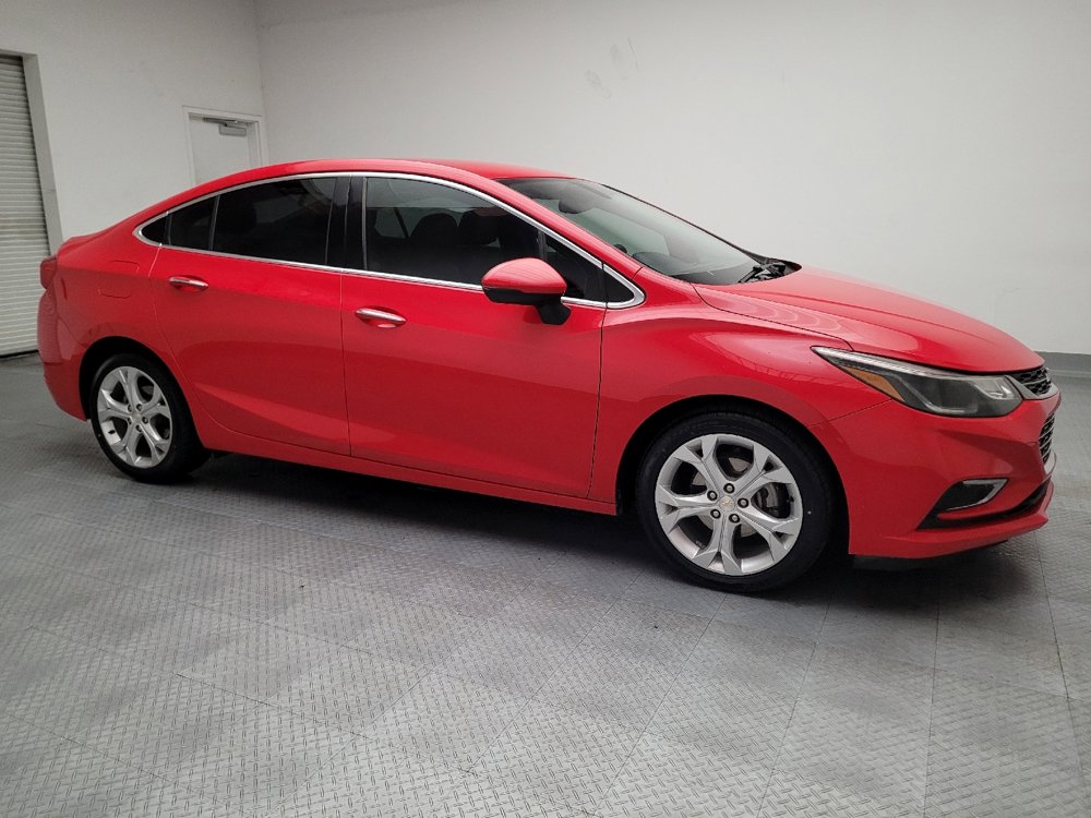 Used 2017 Chevrolet Cruze Premier image 11
