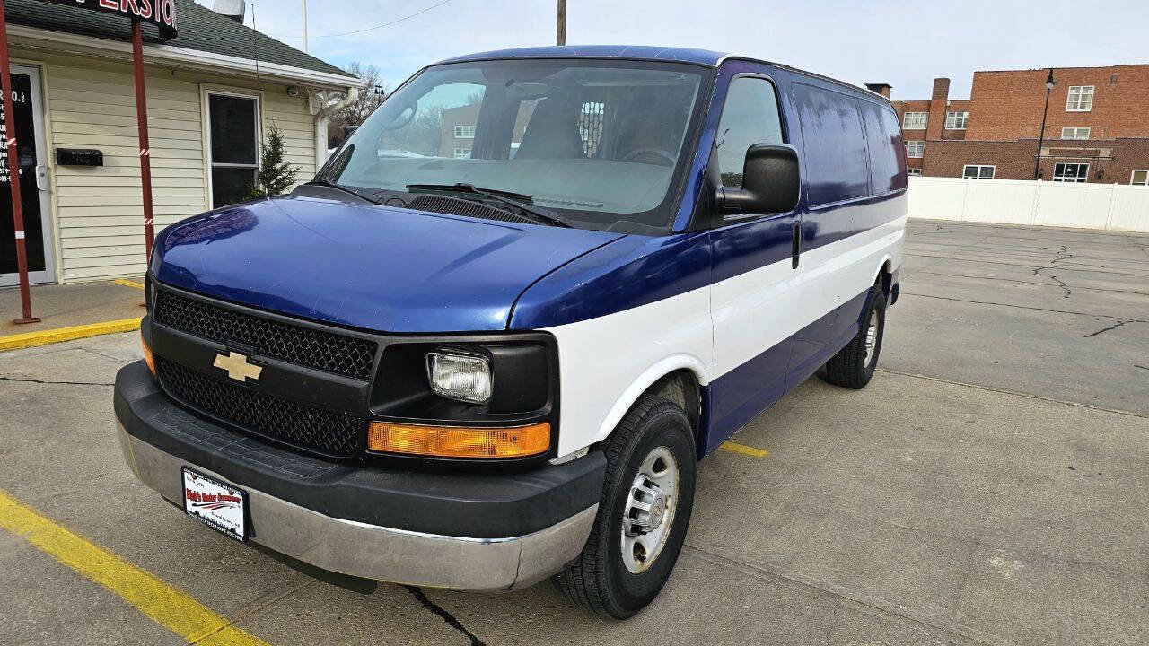 Used 2013 Chevrolet Express 2500 image 1