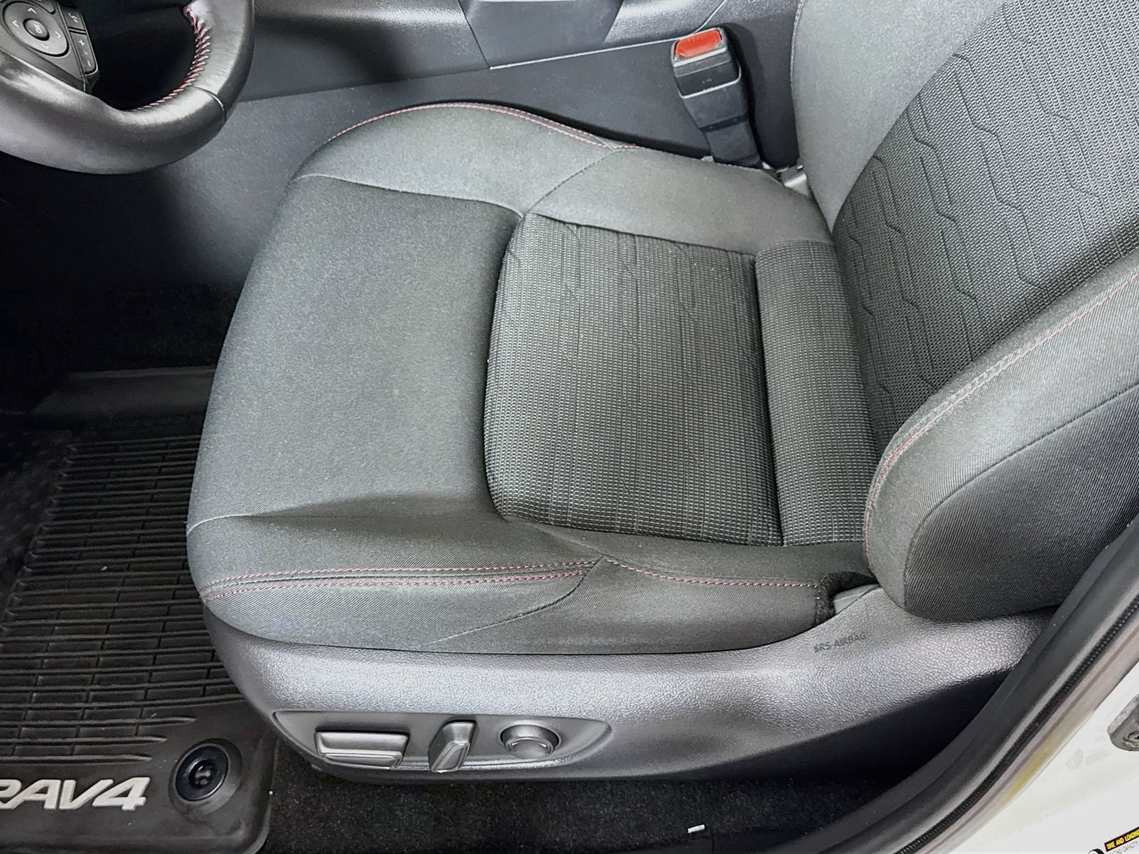 Used 2023 Toyota RAV4 SE w/ Weather & Moonroof Package AWD/4WD image 16