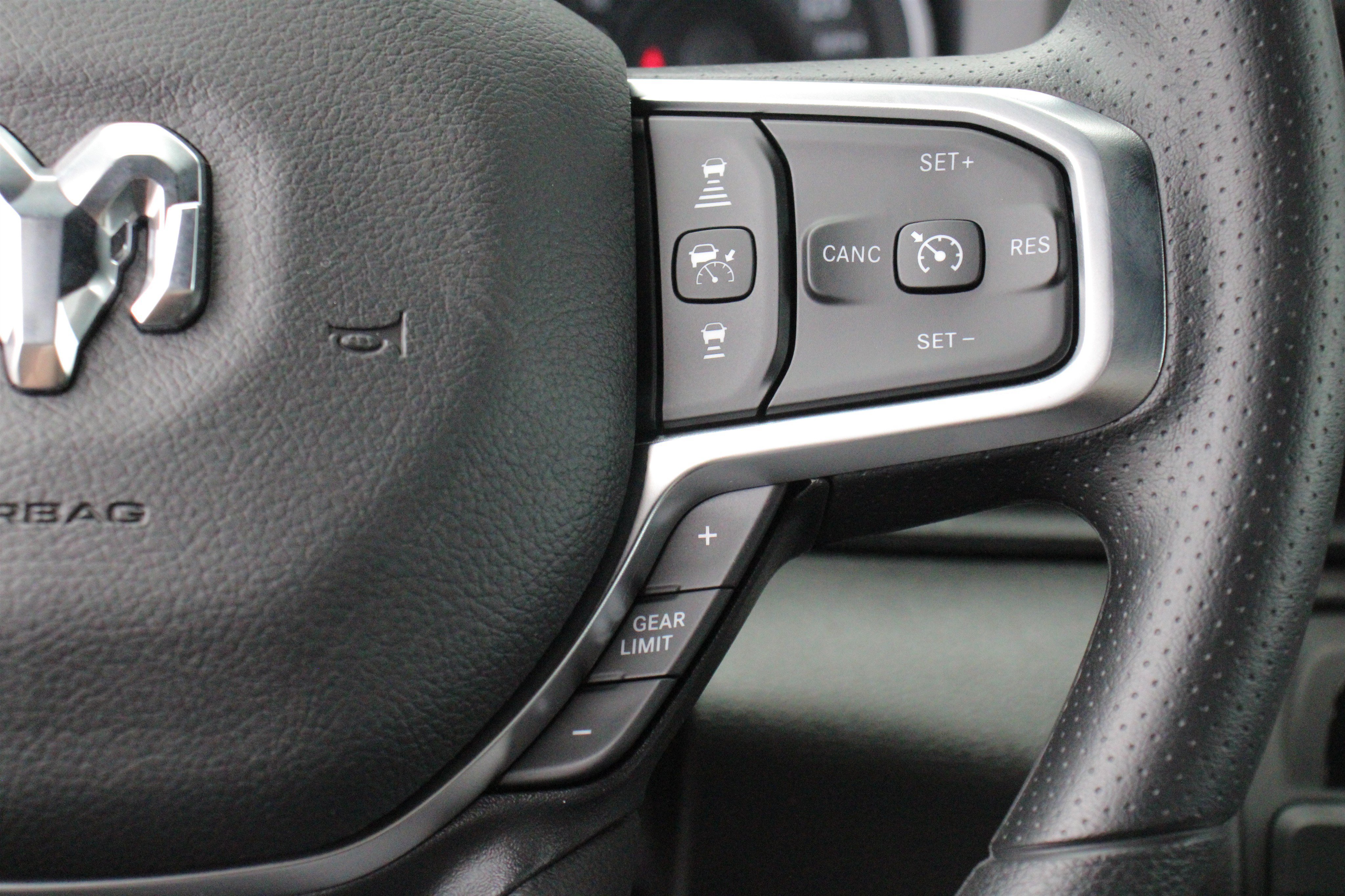 New 2026 RAM 1500 Express AWD/4WD image 10