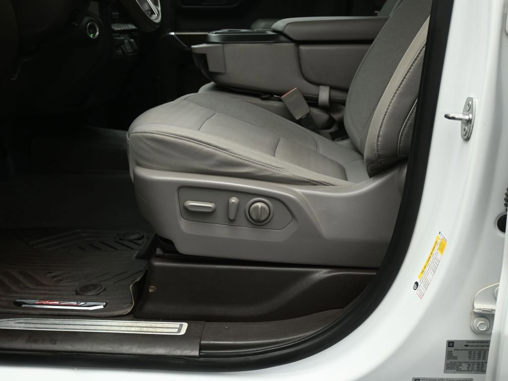 Used 2021 Chevrolet Silverado 1500 RST image 10