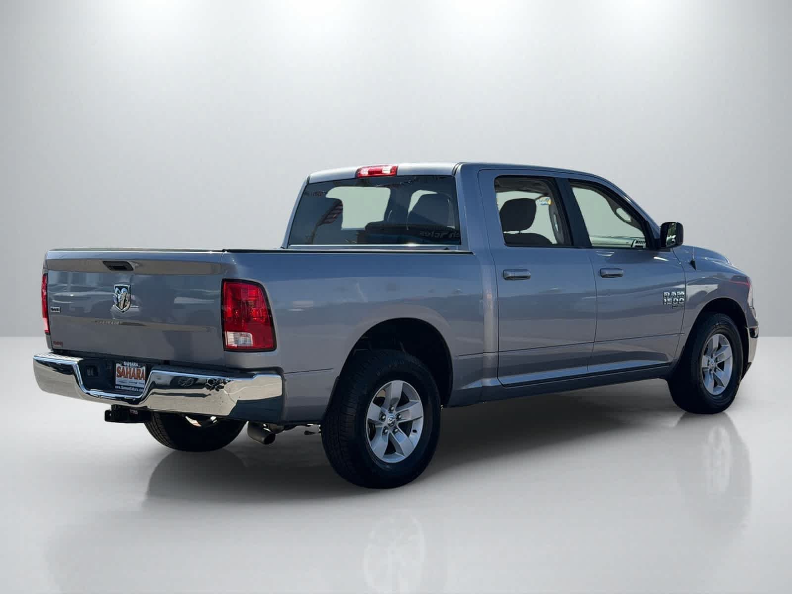 Used 2021 RAM 1500 Classic SLT RWD image 7