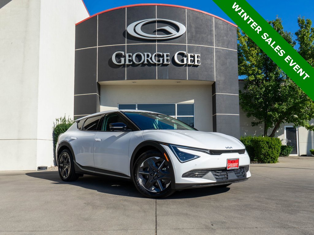 New 2025 Kia EV6 Light w/ Light LR Technology Package