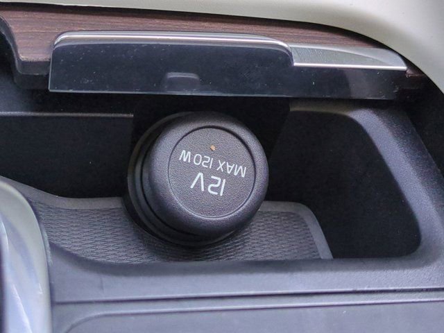 Used 2022 Volvo XC60 B5 Momentum w/ Advanced Package AWD/4WD image 20
