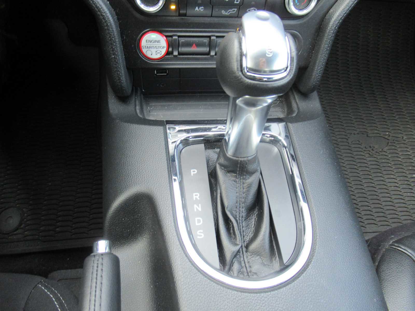 Used 2017 Ford Mustang EcoBoost image 22