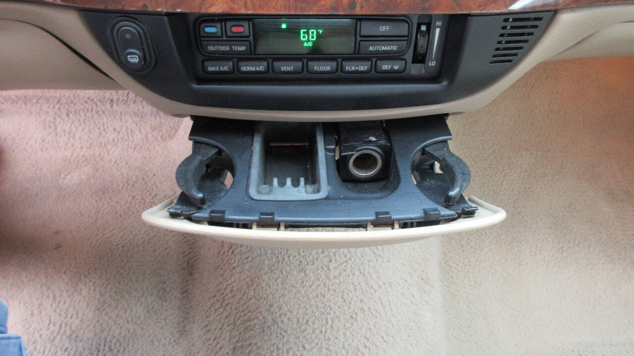 Used 2006 Mercury Grand Marquis LS RWD image 35