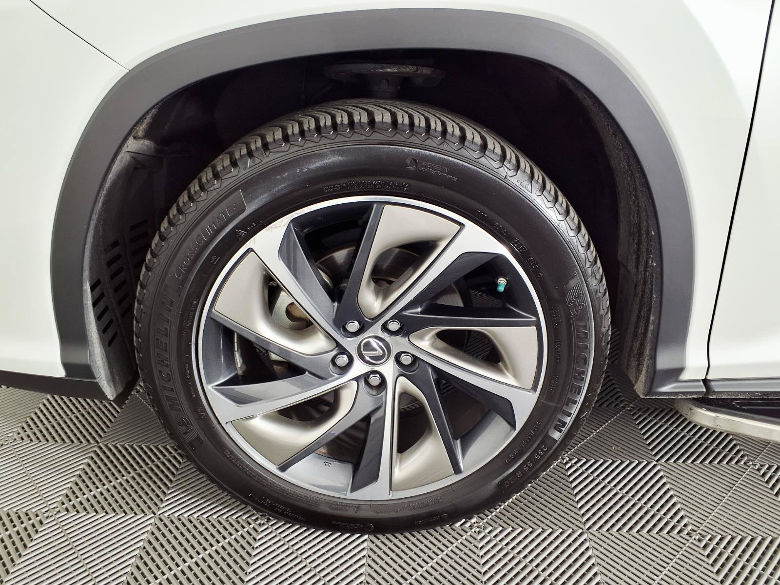 Used 2018 Lexus RX 450hL Luxury w/ Cold Area Package (CT) AWD/4WD image 7