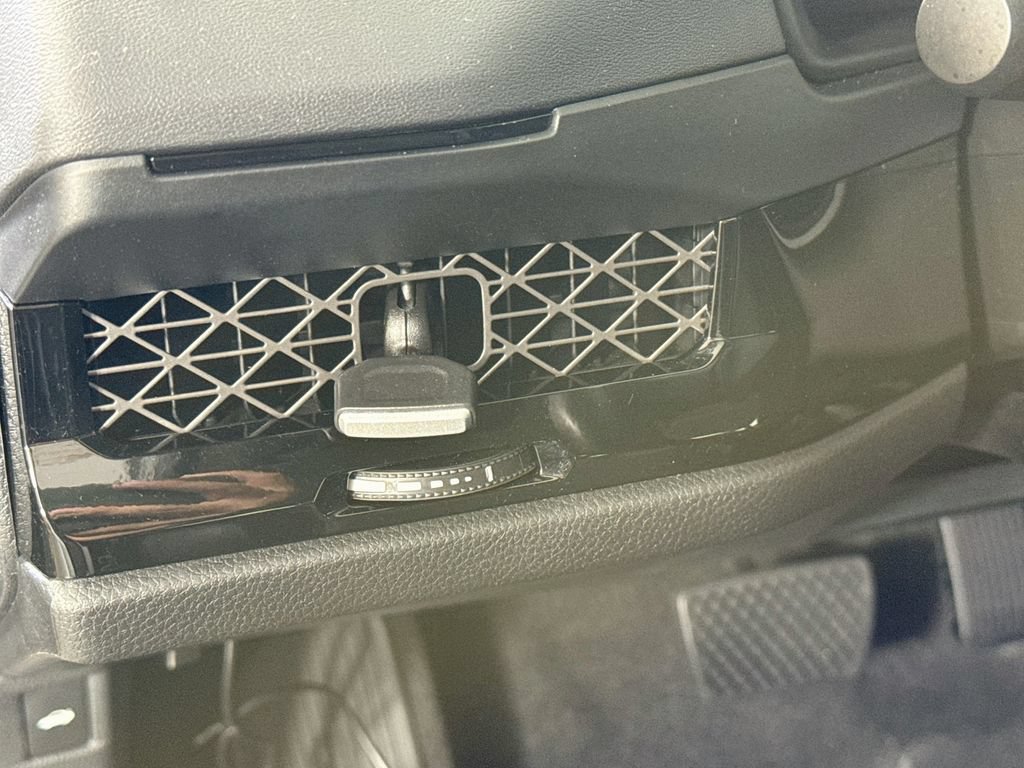 Used 2025 Honda Accord EX-L image 11