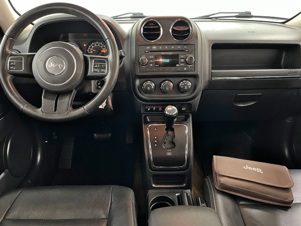 Used 2017 Jeep Patriot High Altitude AWD/4WD image 2