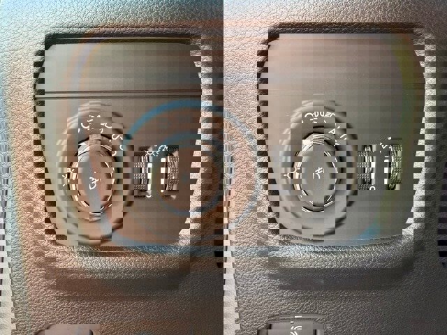 New 2025 Jeep Grand Cherokee L Limited w/ Trailer Tow Package image 15