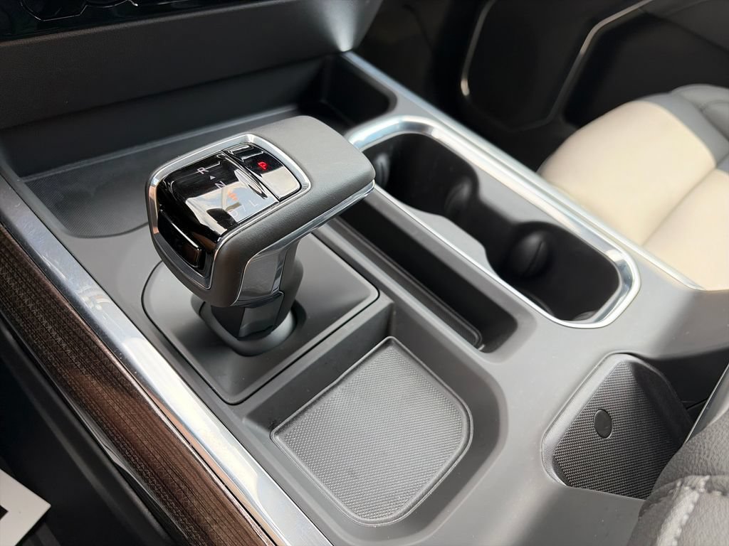 Used 2026 Chevrolet Silverado 1500 LT Trail Boss w/ LT Trail Boss Premium Package AWD/4WD image 23