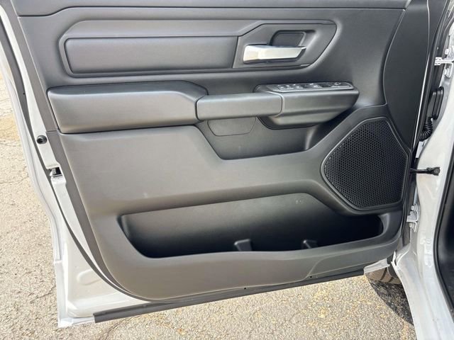 New 2026 RAM 1500 Express AWD/4WD image 14