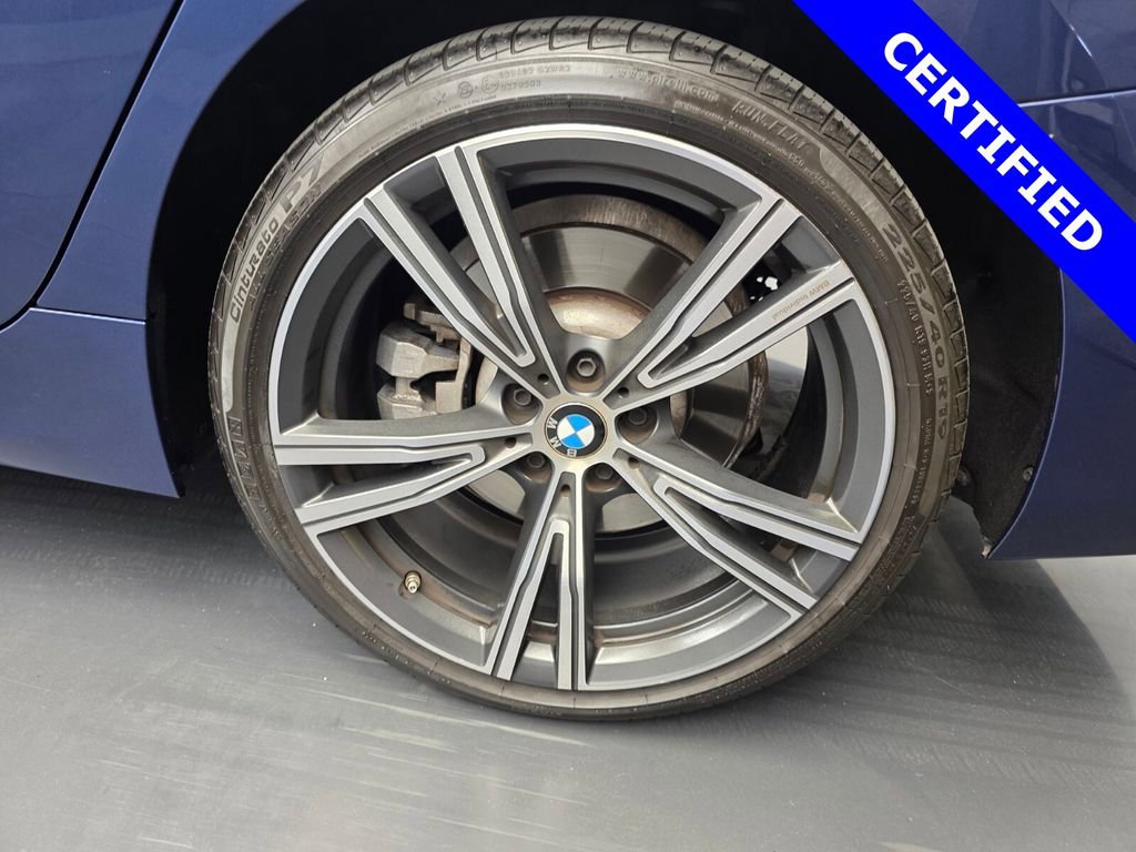 Used 2023 BMW 330i Sedan w/ Driving Assistance Package image 18