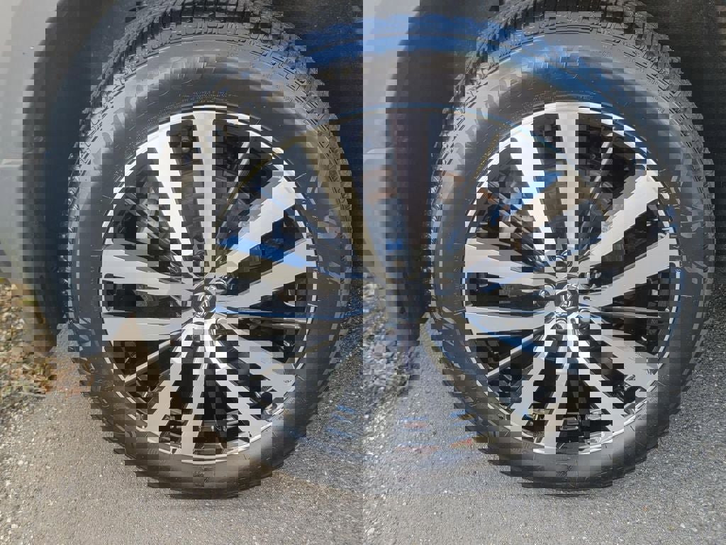 Used 2024 Nissan Pathfinder Platinum AWD/4WD image 7