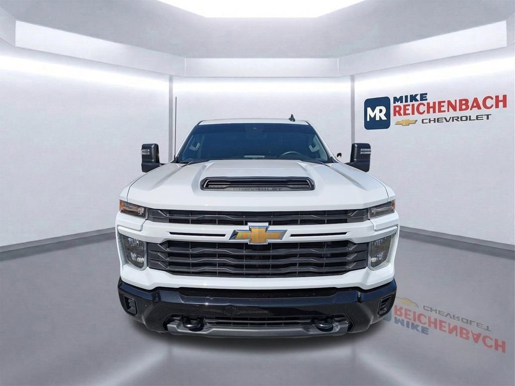 Used 2024 Chevrolet Silverado 2500 Custom w/ Custom Convenience Package image 9