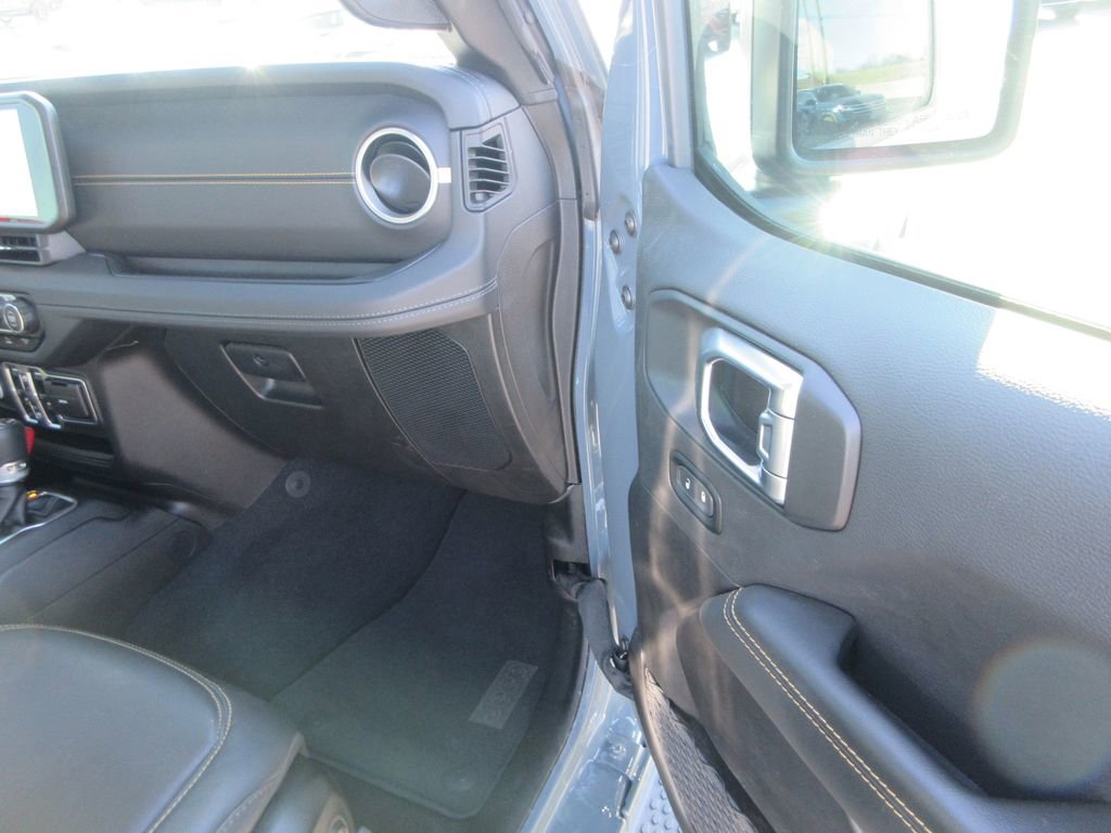 Used 2024 Jeep Wrangler Sahara w/ Technology Group image 20