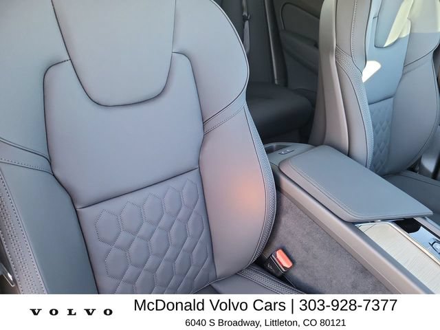 Used 2026 Volvo XC60 B5 Core w/ Climate Package AWD/4WD image 19