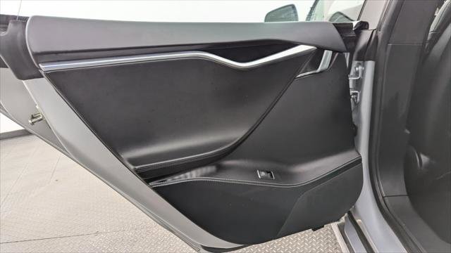 Used 2016 Tesla Model S 90D image 11