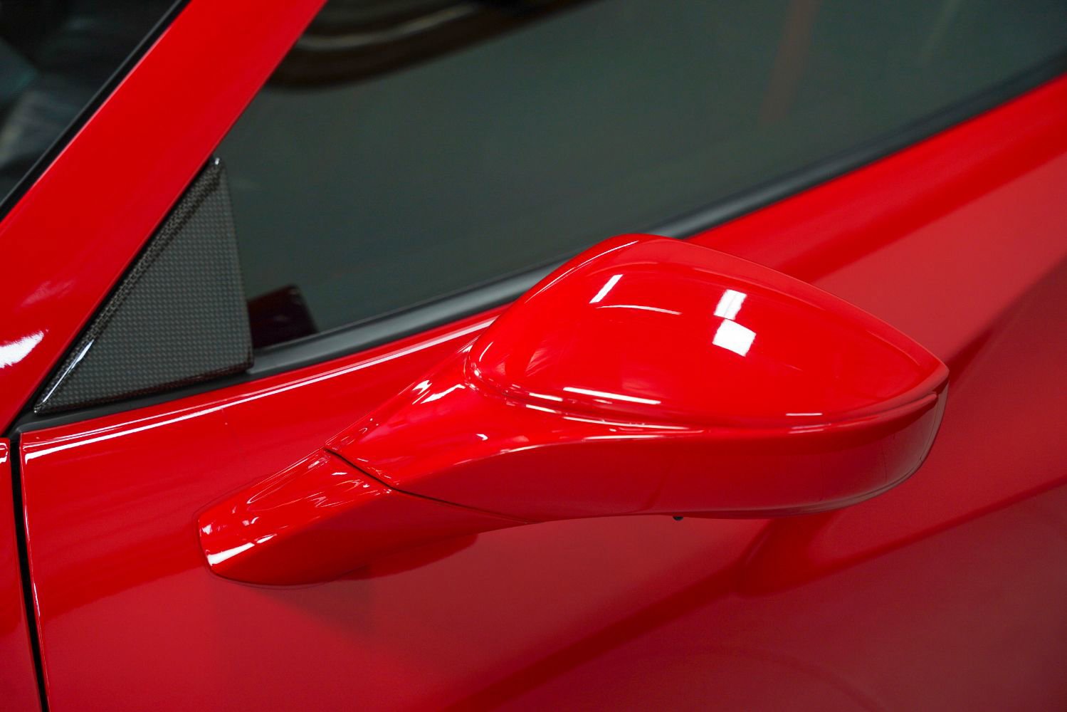 Used 2021 Ferrari F8 Tributo RWD image 17
