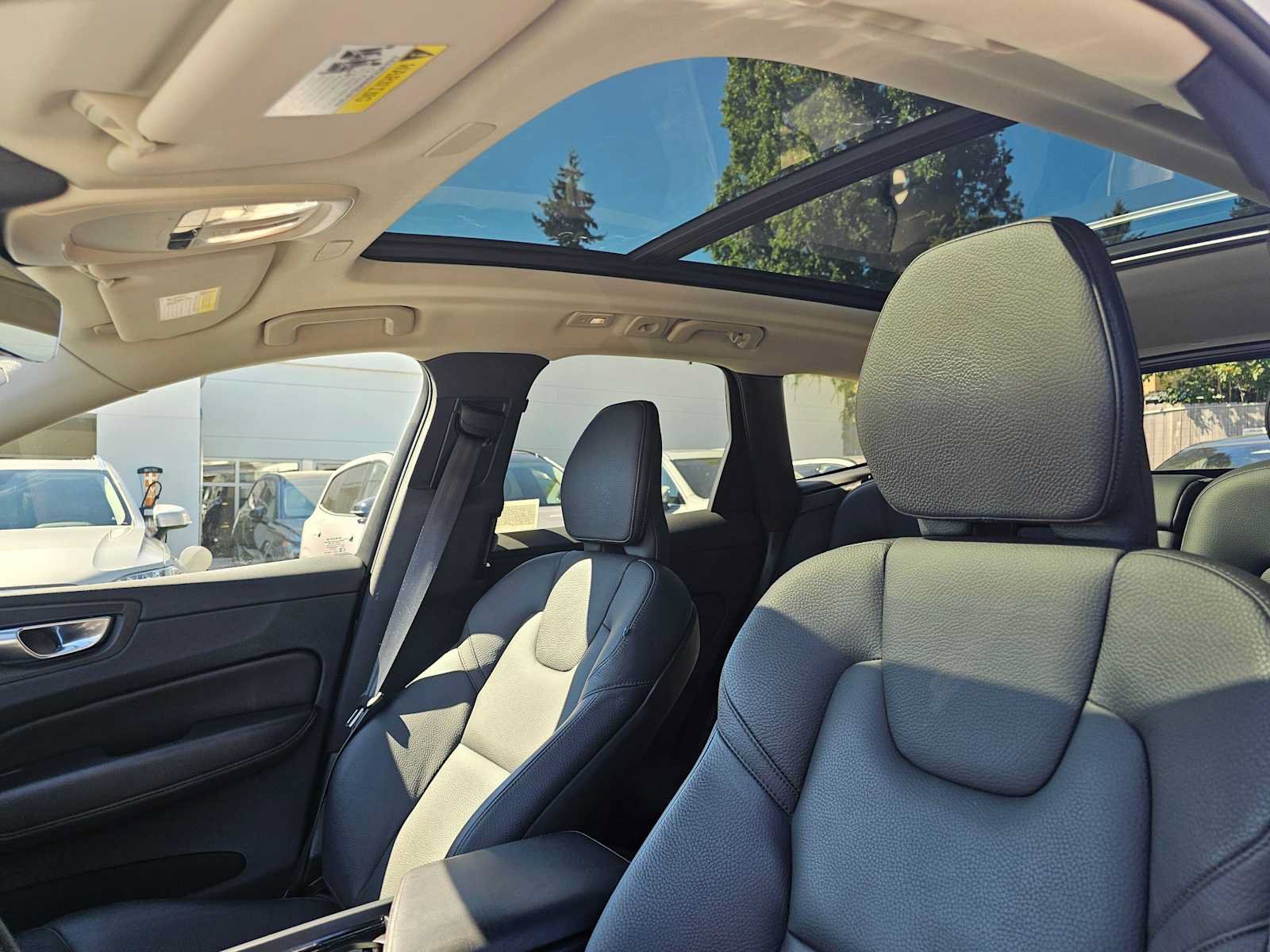 Used 2023 Volvo XC60 B5 Plus w/ Protection Package Premier AWD/4WD image 24
