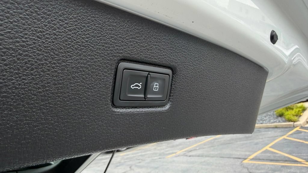 Used 2019 Audi Q7 3.0T Premium AWD/4WD image 21
