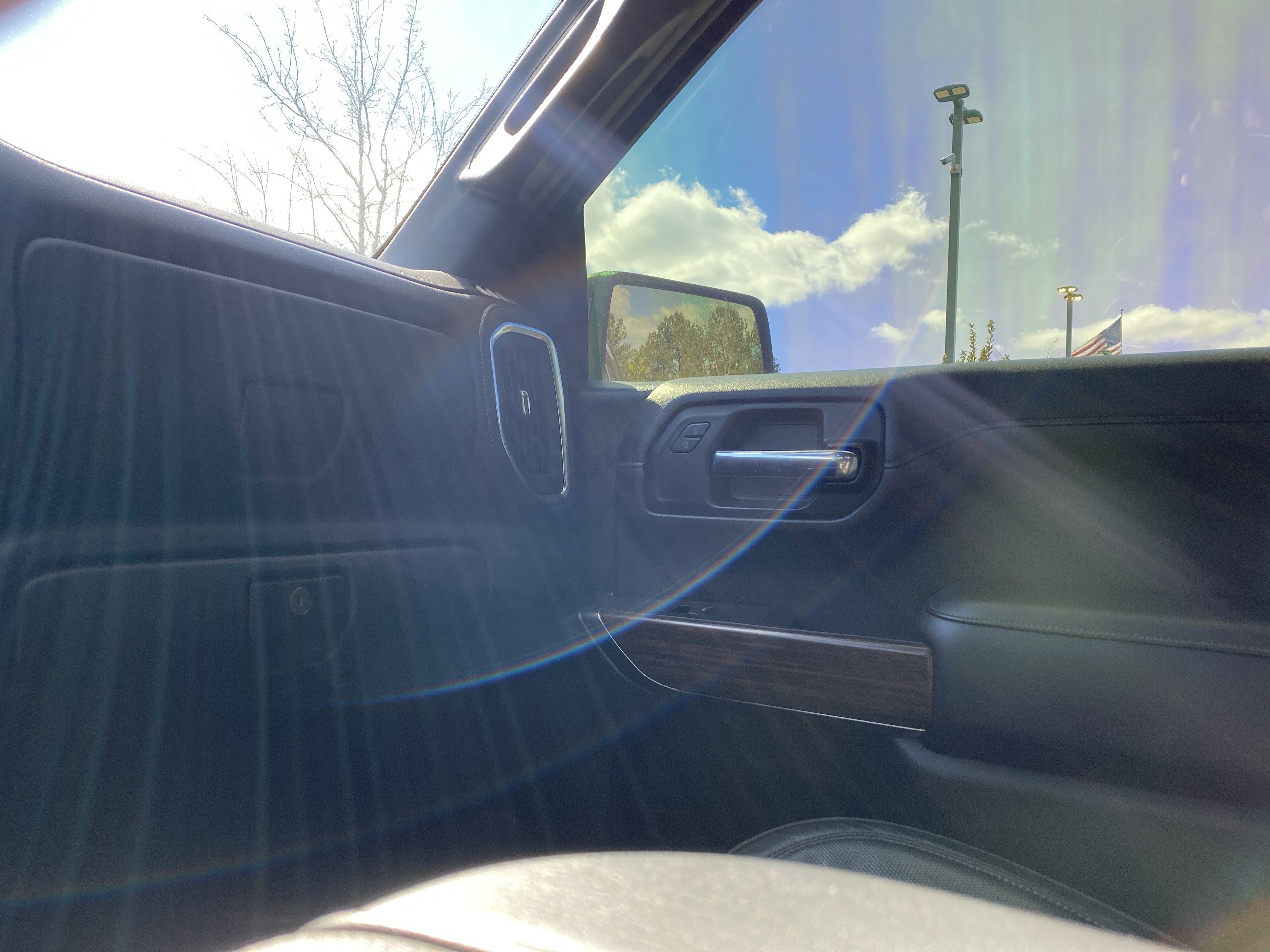 Used 2020 Chevrolet Silverado 1500 High Country w/ Technology Package image 19