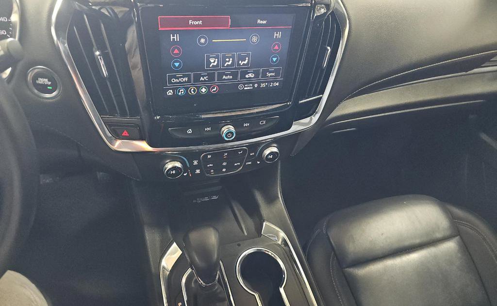 Used 2023 Chevrolet Traverse LT image 9