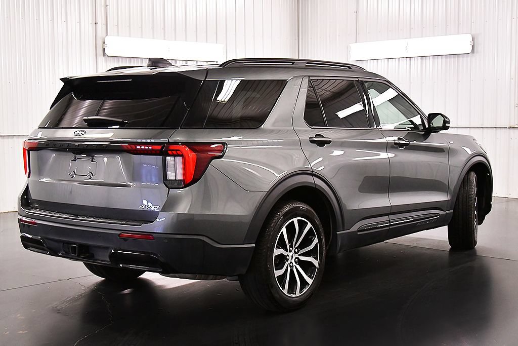 Used 2026 Ford Explorer ST-Line AWD/4WD image 7