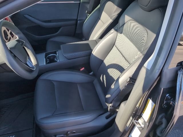 Used 2025 Tesla Model 3 Long Range image 9