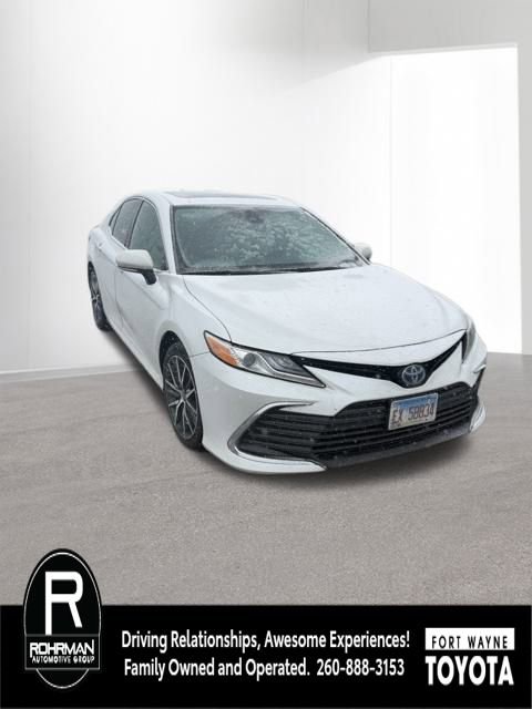 Used 2022 Toyota Camry XLE