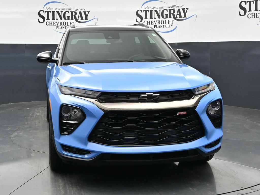 Used 2023 Chevrolet TrailBlazer RS w/ Sun and Liftgate Package AWD/4WD image 2